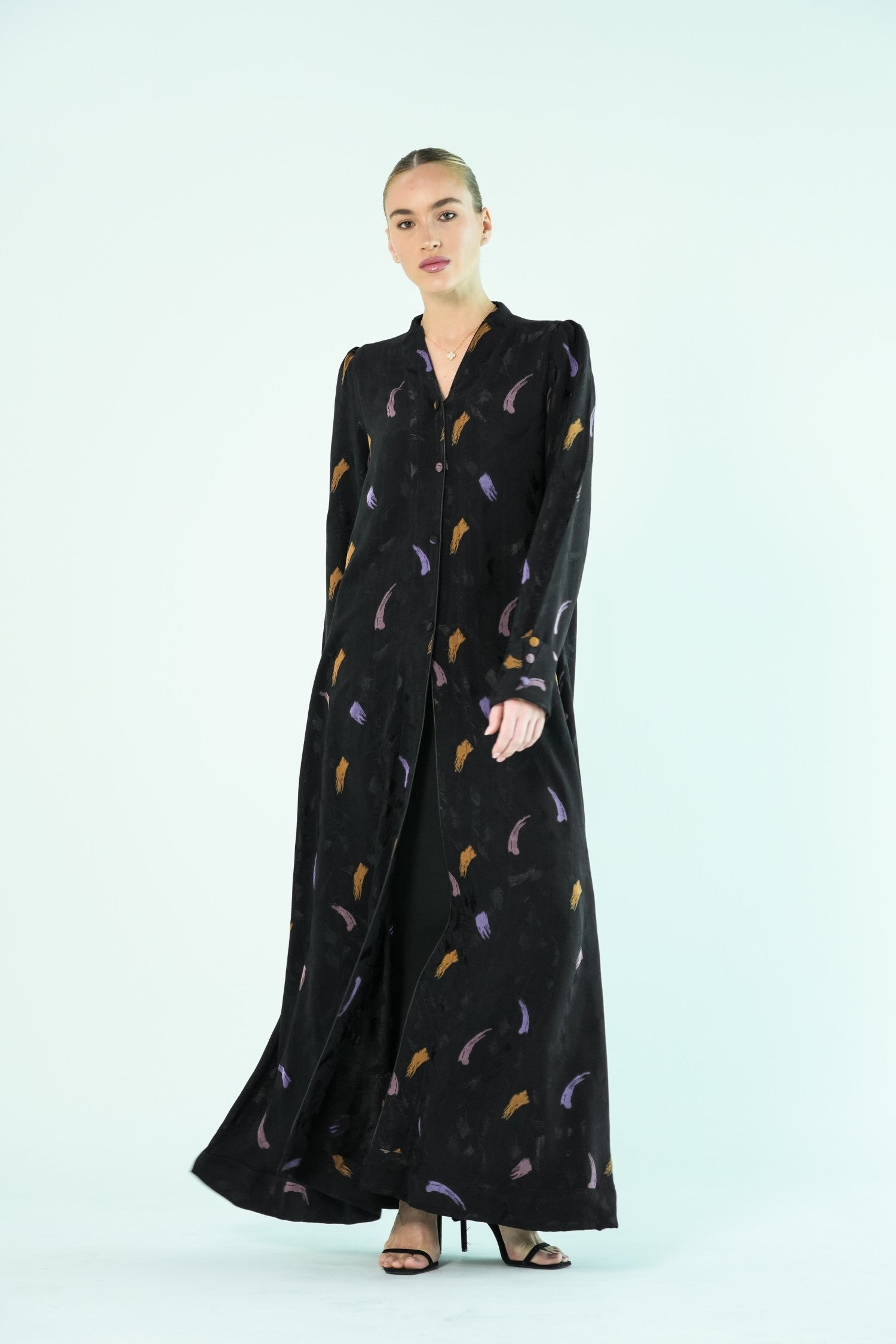 S08 - Saaib Abaya-custom abayas, luxury abayas, elegant abayas, modest fashion, bespoke abayas, handmade abayas, Qatar fashion