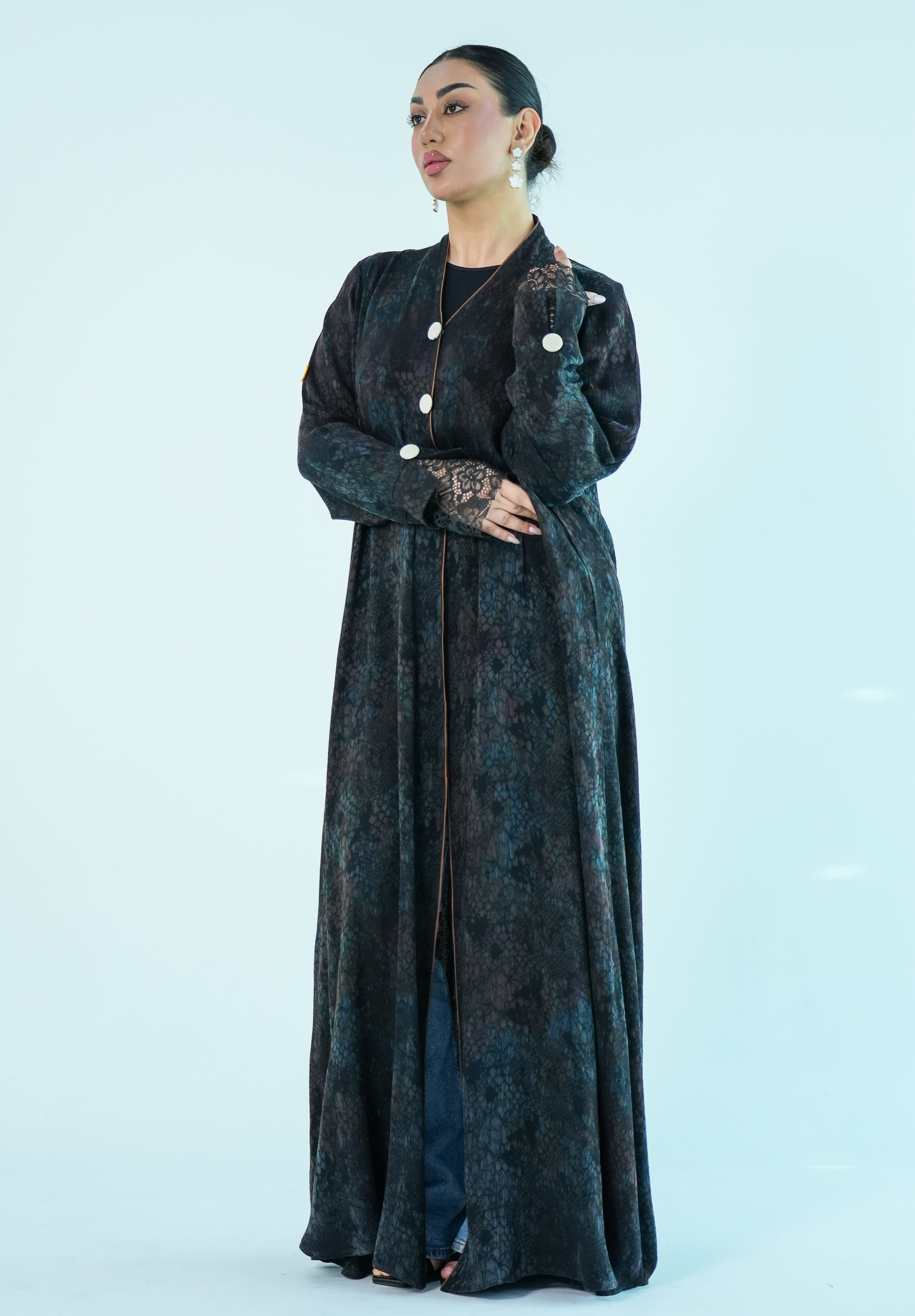 S07 - Saaib Abaya-custom abayas, luxury abayas, elegant abayas, modest fashion, bespoke abayas, handmade abayas, Qatar fashion