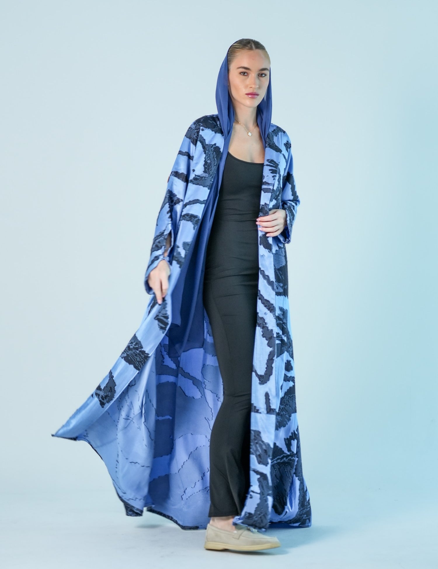 S015 - Saaib Abaya-custom abayas, luxury abayas, elegant abayas, modest fashion, bespoke abayas, handmade abayas, Qatar fashion