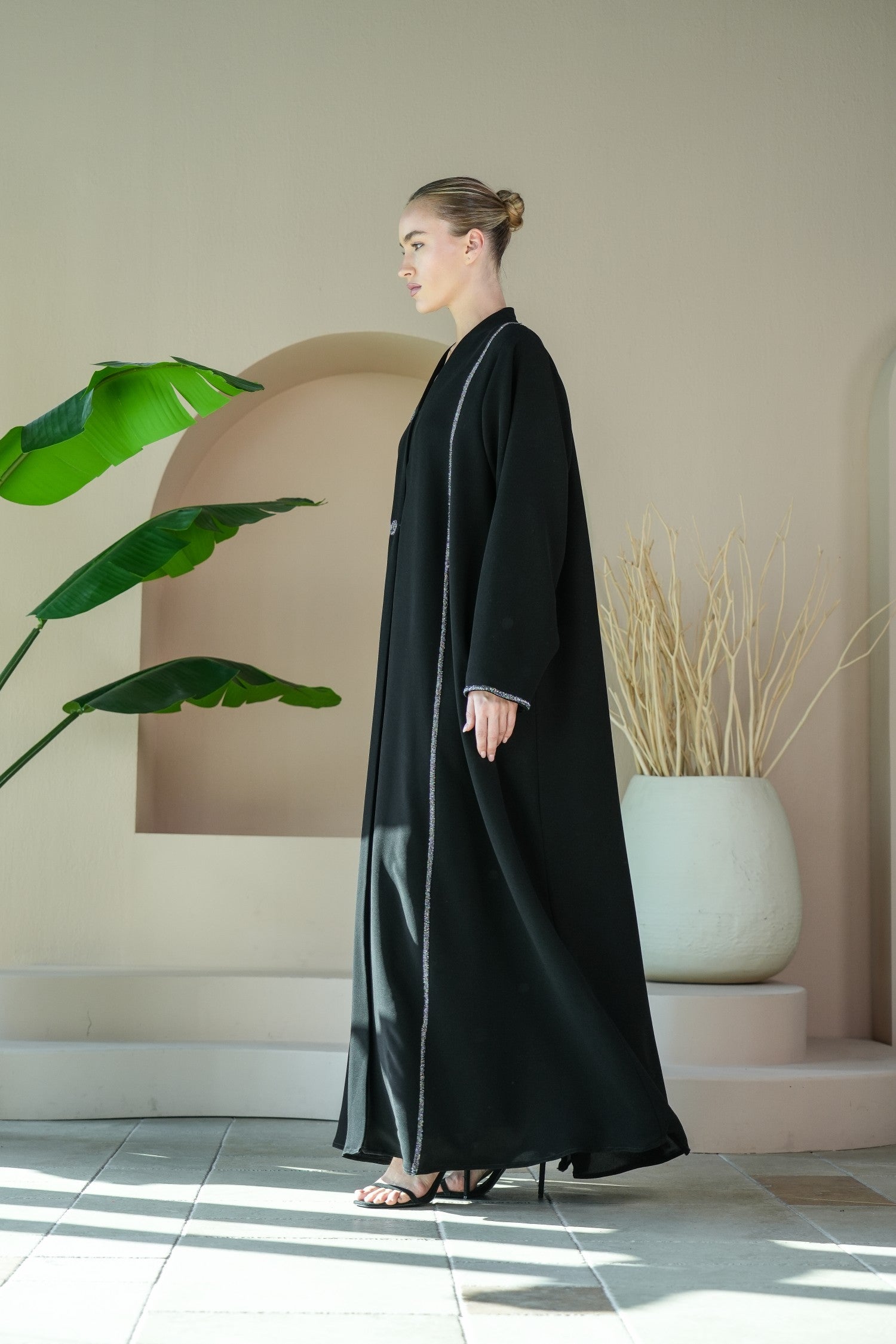 S024 - Saaib Abaya-custom abayas, luxury abayas, elegant abayas, modest fashion, bespoke abayas, handmade abayas, Qatar fashion